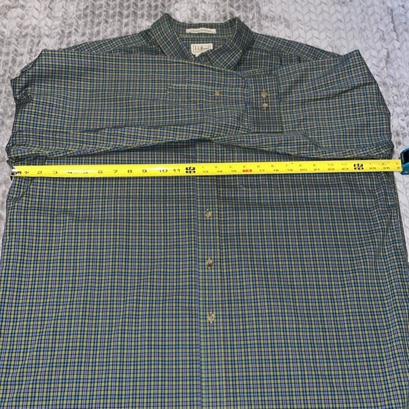 L. L. Bean Plaid Button Down Long Sleeve Shirt.  100% Cotton.  Size XL. - Picture 6 of 7